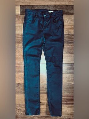 Slim Fit Women's Skinny Jeans in Lightly Waxed Black Finish